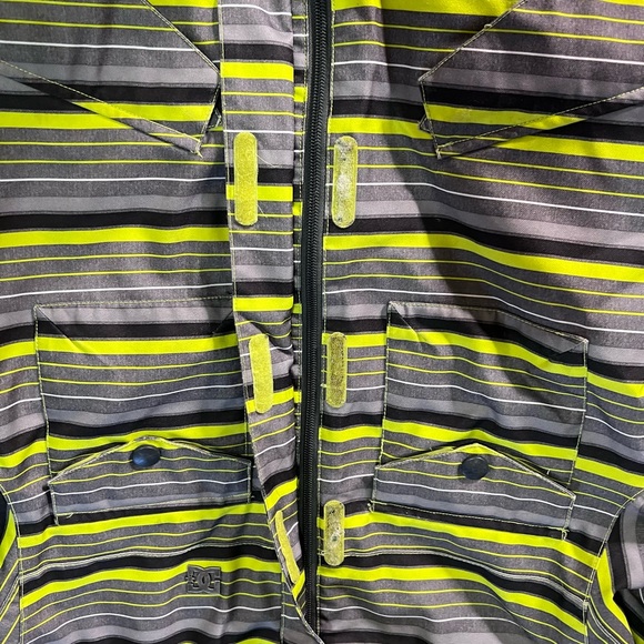 DC Ski/ Snowboard Jacket - Picture 6 of 14